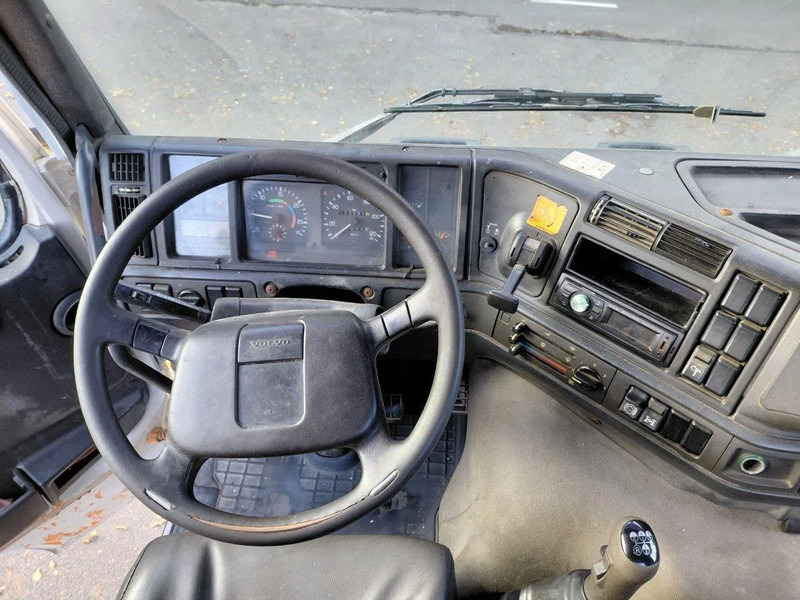 شاحنة خلاطة خرسانة Volvo FM 12.340 8x4 Mixer Steel Suspension: صورة 9 شاحنة خلاطة خرسانة Volvo FM 12.340 8x4 Mixer Steel Suspension: صورة 9