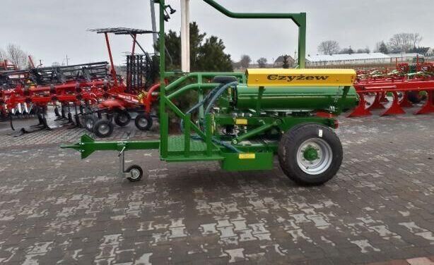 Awid Czyżew Self loading bale wrapper/ Owijarka samozaładowcza - آلة تغليف بالة التبن: صورة 4 Awid Czyżew Self loading bale wrapper/ Owijarka samozaładowcza - آلة تغليف بالة التبن: صورة 4