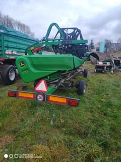 JOHN DEERE - حصادة موحَّدة: صورة 4 JOHN DEERE - حصادة موحَّدة: صورة 4