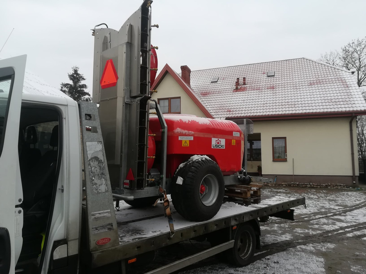 Lisicki Opryskiwacz sadowniczy / Orchard sprayer - بخاخ مقطورة: صورة 1 Lisicki Opryskiwacz sadowniczy / Orchard sprayer - بخاخ مقطورة: صورة 1