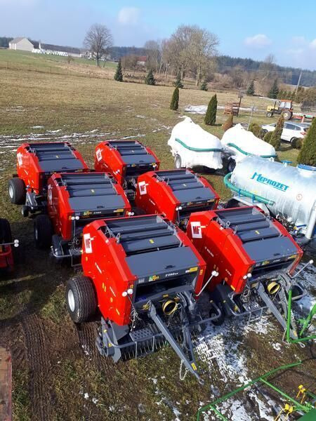 METAL-FACH Prasa Belująca/ πρέσα για σφυρίχτρα/ / Prensa de balas - آلة تغليف بالة التبن: صورة 4 METAL-FACH Prasa Belująca/ πρέσα για σφυρίχτρα/ / Prensa de balas - آلة تغليف بالة التبن: صورة 4