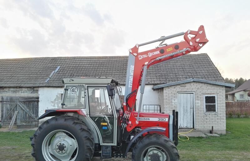 Metal-Technik Frontlader für Massey Ferguson/ Front loader/ Ładowacz TUR - رافعة أمامية للجرار - جرار: صورة 2 Metal-Technik Frontlader für Massey Ferguson/ Front loader/ Ładowacz TUR - رافعة أمامية للجرار - جرار: صورة 2