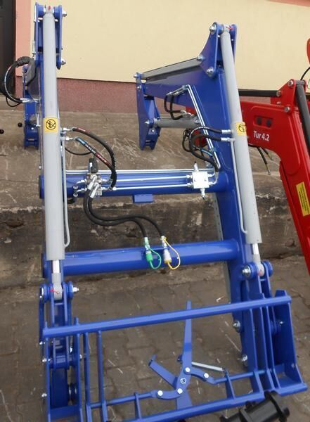 Metal-Technik Frontlader für Massey Ferguson/ Front loader/ Ładowacz TUR - رافعة أمامية للجرار - جرار: صورة 5 Metal-Technik Frontlader für Massey Ferguson/ Front loader/ Ładowacz TUR - رافعة أمامية للجرار - جرار: صورة 5