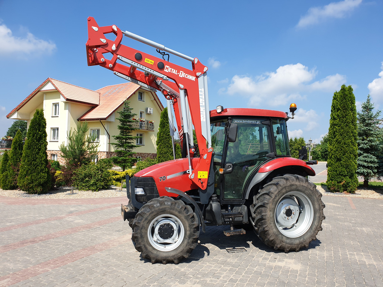 Metal-Technik Ładowacz czołowy do CASE FARMALL - رافعة أمامية للجرار - جرار: صورة 1 Metal-Technik Ładowacz czołowy do CASE FARMALL - رافعة أمامية للجرار - جرار: صورة 1