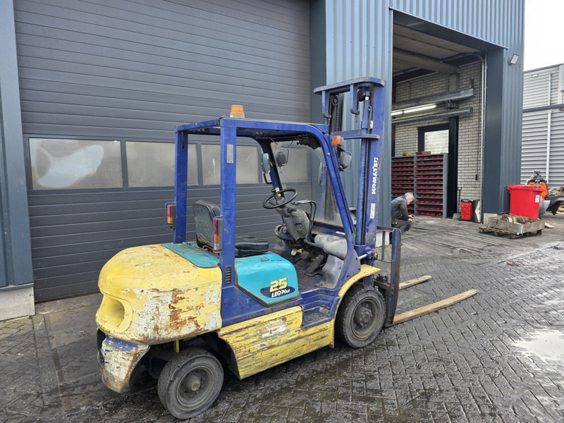 Komatsu fd25t-14 dieselheftruck - رافعة شوكية ديزل: صورة 3 Komatsu fd25t-14 dieselheftruck - رافعة شوكية ديزل: صورة 3