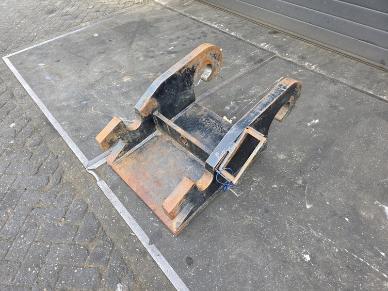 Adaptor plate cw55s verachtert kopplaat cw55s verachtert eurosteel - قارنة توصيل هيدروليكي - آلات البناء: صورة 1 Adaptor plate cw55s verachtert kopplaat cw55s verachtert eurosteel - قارنة توصيل هيدروليكي - آلات البناء: صورة 1