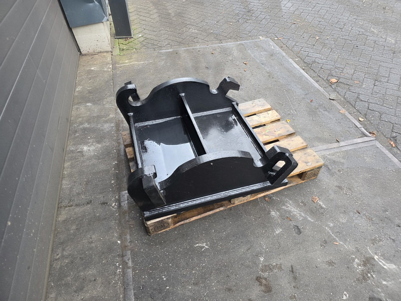 Kopplaat cw45 breedt adaptor plate verachtert cw 45 - قارنة توصيل هيدروليكي - آلات البناء: صورة 3 Kopplaat cw45 breedt adaptor plate verachtert cw 45 - قارنة توصيل هيدروليكي - آلات البناء: صورة 3