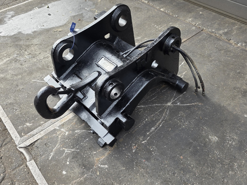 Snelwissel cw45 coupler verachtert coupler cw45 verachtert - قارنة توصيل هيدروليكي - آلات البناء: صورة 2 Snelwissel cw45 coupler verachtert coupler cw45 verachtert - قارنة توصيل هيدروليكي - آلات البناء: صورة 2