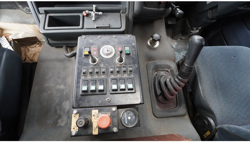 DAF 65.180 ATI STREET SWEPER RH DRIVE MANUAL GARBOX 96.000KM - سياره كنس شوارع: صورة 5 DAF 65.180 ATI STREET SWEPER RH DRIVE MANUAL GARBOX 96.000KM - سياره كنس شوارع: صورة 5