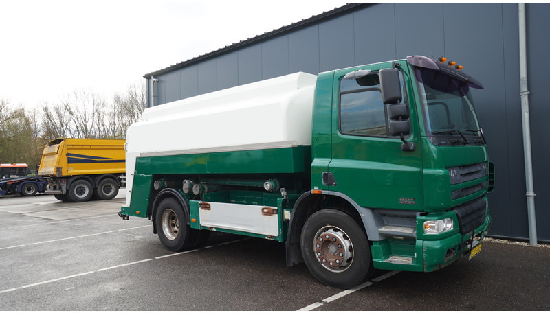 DAF 75.250 FUEL TANK TRUCK 11.300LTR 783.400KM - شاحنة صهريج: صورة 4 DAF 75.250 FUEL TANK TRUCK 11.300LTR 783.400KM - شاحنة صهريج: صورة 4