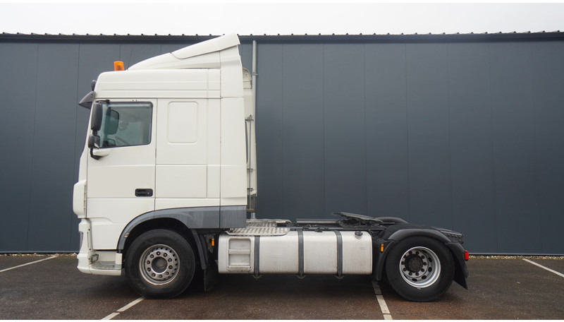 DAF XF 440 EURO 6 SPACECAB - وحدة جر: صورة 1 DAF XF 440 EURO 6 SPACECAB - وحدة جر: صورة 1