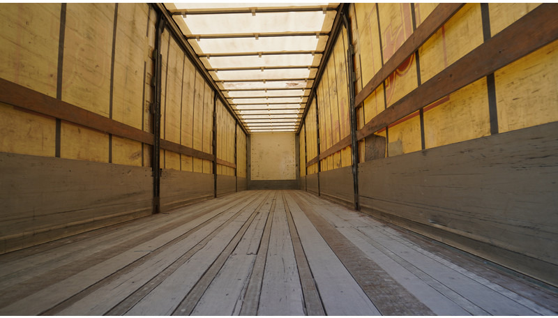Groenewegen 3 AXLE CURTAINSIDE TRAILER WITH ALUMINIUM SIDE BOARDS - نصف مقطورة ستارة: صورة 4 Groenewegen 3 AXLE CURTAINSIDE TRAILER WITH ALUMINIUM SIDE BOARDS - نصف مقطورة ستارة: صورة 4