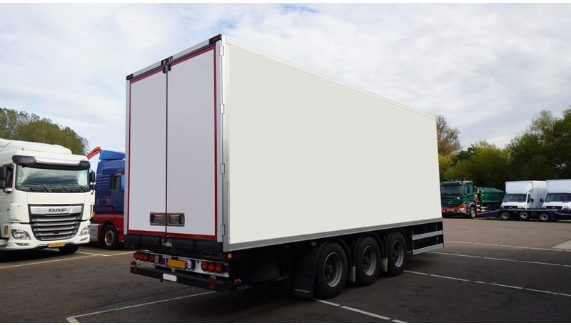 Groenewegen 3 AXLE FRIGO TRAILER - مقطورة فريزر: صورة 5 Groenewegen 3 AXLE FRIGO TRAILER - مقطورة فريزر: صورة 5