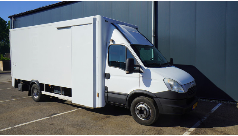 Iveco DAILY 70C17 CLOSED BOX 185.500KM - شاحنة مقفلة: صورة 4 Iveco DAILY 70C17 CLOSED BOX 185.500KM - شاحنة مقفلة: صورة 4