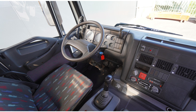 Iveco EUROTRAKKER CURSOR 350 6X4 FLATBED WITH PALFINGER PK 20002 CRANE - شاحنة كرين: صورة 5 Iveco EUROTRAKKER CURSOR 350 6X4 FLATBED WITH PALFINGER PK 20002 CRANE - شاحنة كرين: صورة 5