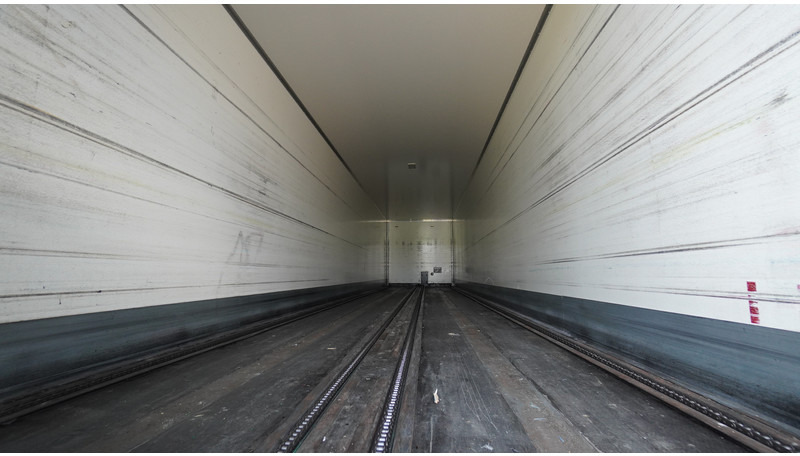 Jumbo 3 AXLE CLOSED BOX - نصف مقطورة صندوق مغلق: صورة 4 Jumbo 3 AXLE CLOSED BOX - نصف مقطورة صندوق مغلق: صورة 4