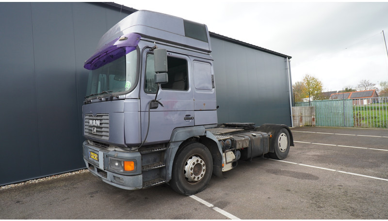 MAN F2000 EURO 2 MANUAL GEARBOX 6 CYLINDER - وحدة جر: صورة 3 MAN F2000 EURO 2 MANUAL GEARBOX 6 CYLINDER - وحدة جر: صورة 3