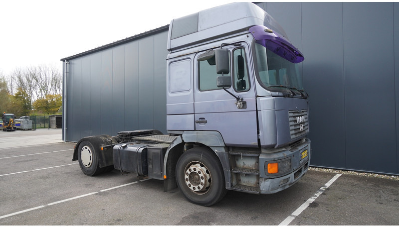 MAN F2000 EURO 2 MANUAL GEARBOX 6 CYLINDER - وحدة جر: صورة 4 MAN F2000 EURO 2 MANUAL GEARBOX 6 CYLINDER - وحدة جر: صورة 4