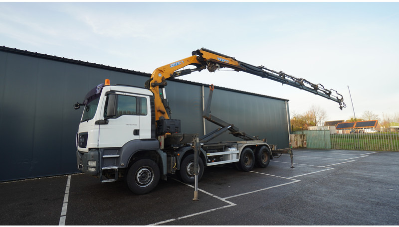 MAN TGS 35.400 8X4 HOOKARM SYSTEM WITH EFFER 305/11/6S - شاحنة كرين: صورة 2 MAN TGS 35.400 8X4 HOOKARM SYSTEM WITH EFFER 305/11/6S - شاحنة كرين: صورة 2
