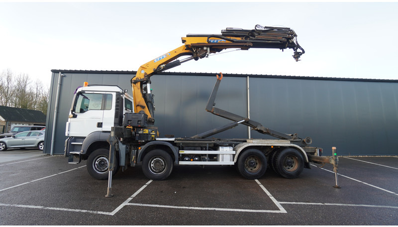 MAN TGS 35.400 8X4 HOOKARM SYSTEM WITH EFFER 305/11/6S - شاحنة كرين: صورة 1 MAN TGS 35.400 8X4 HOOKARM SYSTEM WITH EFFER 305/11/6S - شاحنة كرين: صورة 1