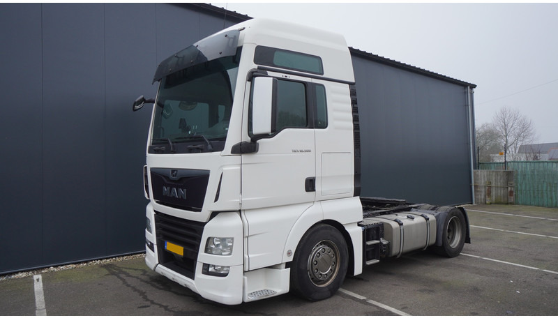 MAN TGX 18.500 XXL MEGA 639.000KM - وحدة جر: صورة 3 MAN TGX 18.500 XXL MEGA 639.000KM - وحدة جر: صورة 3