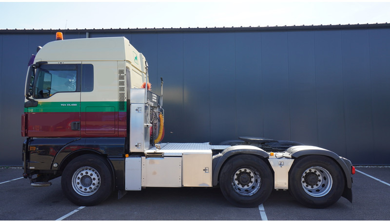 MAN TGX 33.480 6X4 EURO 5 MANUAL GEARBOX - وحدة جر: صورة 1 MAN TGX 33.480 6X4 EURO 5 MANUAL GEARBOX - وحدة جر: صورة 1