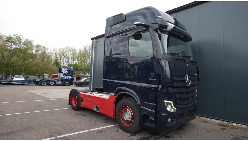 Mercedes-Benz ACTROS 1945 GIGASPACE 727.600KM - وحدة جر: صورة 4 Mercedes-Benz ACTROS 1945 GIGASPACE 727.600KM - وحدة جر: صورة 4