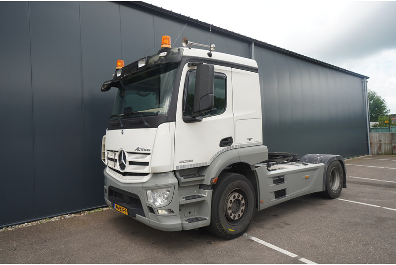 Mercedes-Benz ACTROS 2036 ADR 663.000KM - وحدة جر: صورة 3 Mercedes-Benz ACTROS 2036 ADR 663.000KM - وحدة جر: صورة 3