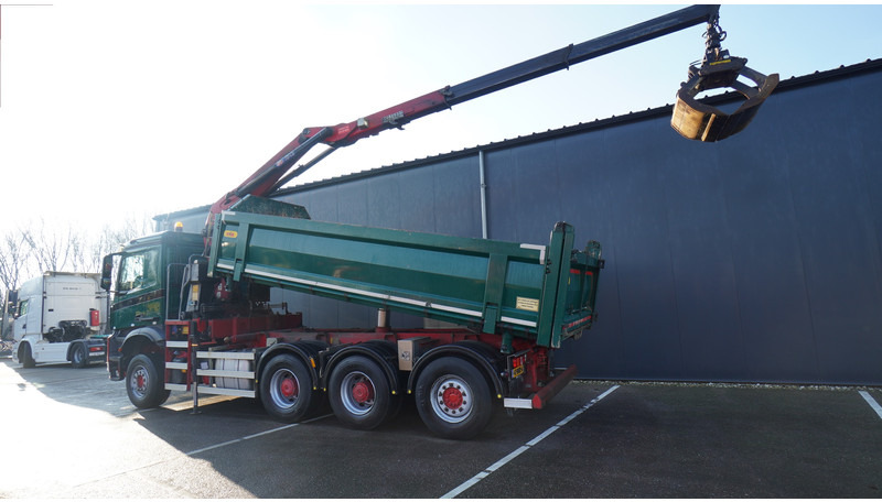 Mercedes-Benz AROCS 3542 8X4 2 SIDE TIPPER WITH HMF Z 1943 CRANE 407.000KM - شاحنة كرين: صورة 3 Mercedes-Benz AROCS 3542 8X4 2 SIDE TIPPER WITH HMF Z 1943 CRANE 407.000KM - شاحنة كرين: صورة 3