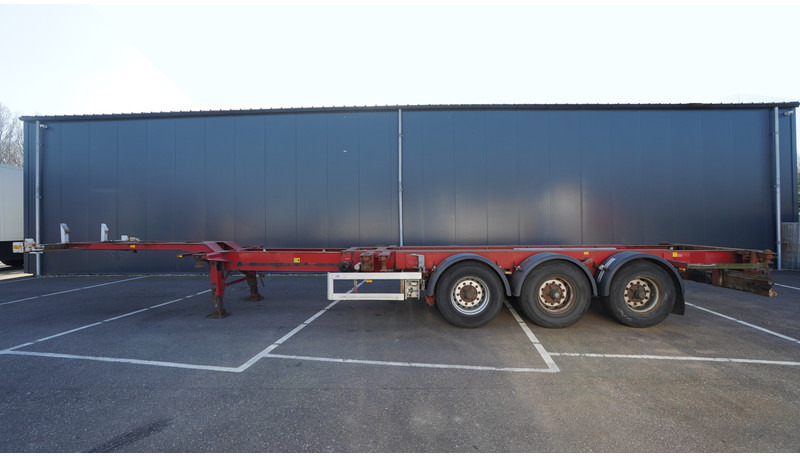 Renders 3 AXLE EXTENDABLE CONTAINER TRANSPORT TRAILER - نصف مقطورة لنقل الحاويات: صورة 1 Renders 3 AXLE EXTENDABLE CONTAINER TRANSPORT TRAILER - نصف مقطورة لنقل الحاويات: صورة 1