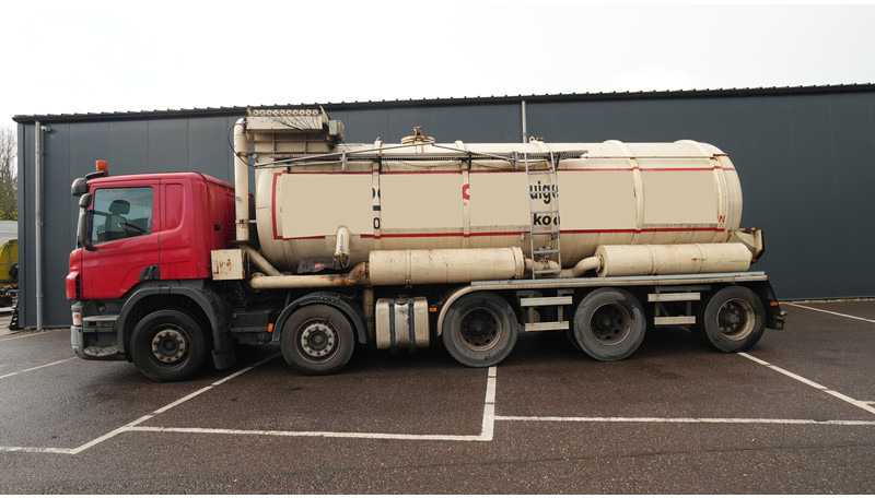 Scania P 380 10X4 BLOW AND SUCK TRUCK 522.000 - شاحنة صهريج: صورة 1 Scania P 380 10X4 BLOW AND SUCK TRUCK 522.000 - شاحنة صهريج: صورة 1