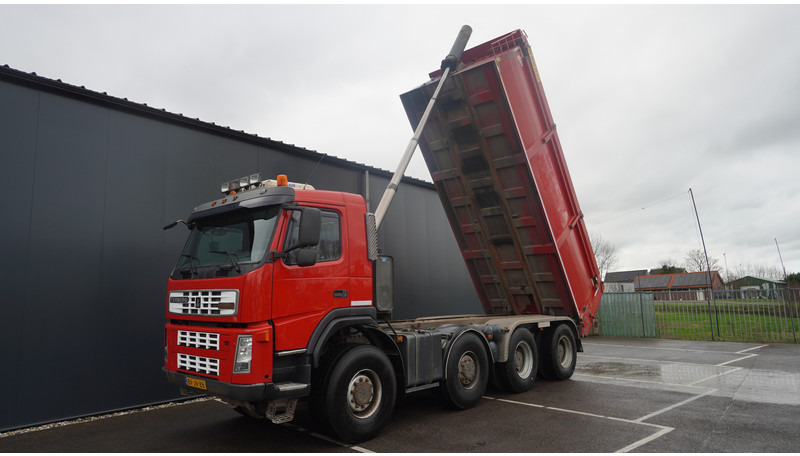 Terberg FM 2000/440 8X8 TIPPER 22.3 M3 647.000KM - شاحنة قلاب: صورة 2 Terberg FM 2000/440 8X8 TIPPER 22.3 M3 647.000KM - شاحنة قلاب: صورة 2