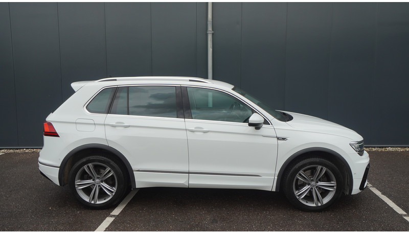 Volkswagen Tiguan 2.0 TDI R LINE 4MOTION - حافلة صغيرة, ميكروباص: صورة 2 Volkswagen Tiguan 2.0 TDI R LINE 4MOTION - حافلة صغيرة, ميكروباص: صورة 2