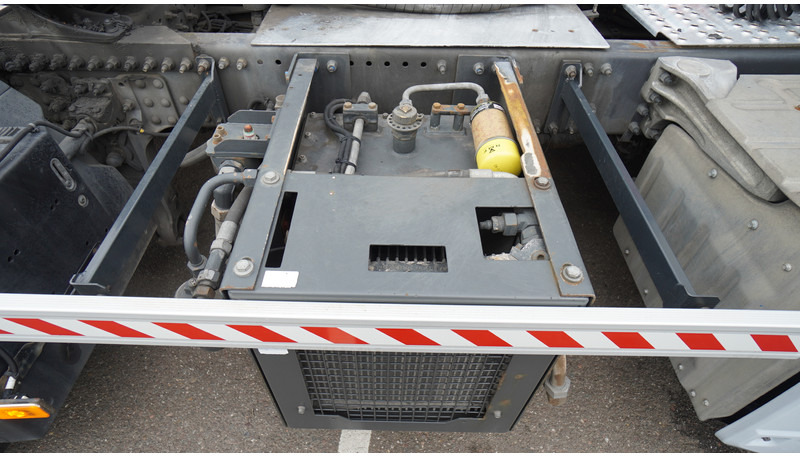 Volvo FH 420 ADR GLOBETROTTER EURO 6 769.000KM COMPRESSOR - وحدة جر: صورة 5 Volvo FH 420 ADR GLOBETROTTER EURO 6 769.000KM COMPRESSOR - وحدة جر: صورة 5