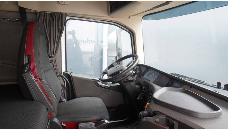 Volvo FH 420 GLOBETROTTER EURO 6 - وحدة جر: صورة 5 Volvo FH 420 GLOBETROTTER EURO 6 - وحدة جر: صورة 5