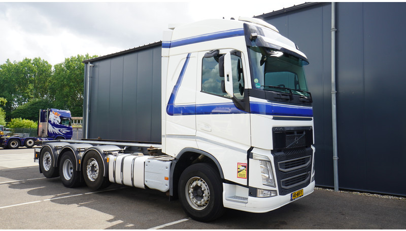 Volvo FH 460 8X2 20 FT CONTAINER TRANSPORT TRUCK - شاحنات الحاويات / جسم علوي قابل للتغيير شاحنة: صورة 4 Volvo FH 460 8X2 20 FT CONTAINER TRANSPORT TRUCK - شاحنات الحاويات / جسم علوي قابل للتغيير شاحنة: صورة 4