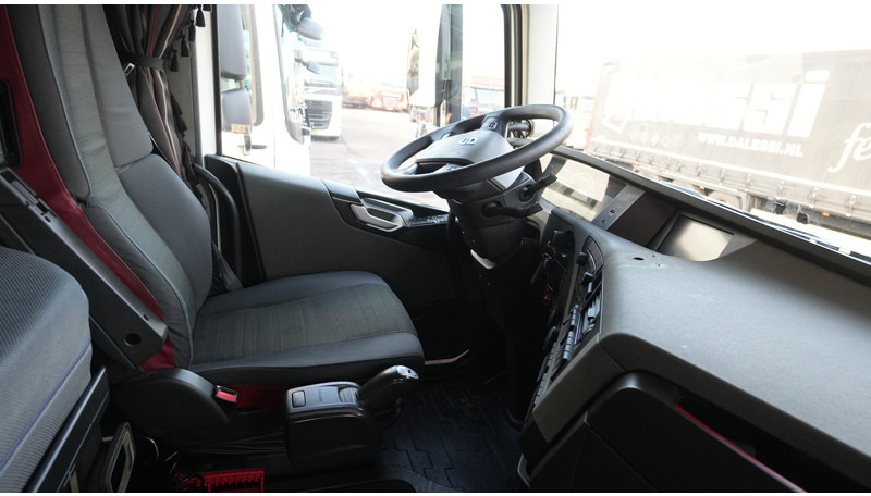Volvo FH 460 EURO 6 GLOBETROTTER 690.000KM - وحدة جر: صورة 5 Volvo FH 460 EURO 6 GLOBETROTTER 690.000KM - وحدة جر: صورة 5