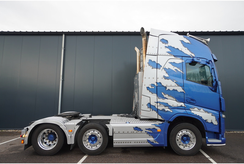 Volvo FH 540 6X2 XL SHOWTRUCK 4-SEATS 455.000KM - وحدة جر: صورة 2 Volvo FH 540 6X2 XL SHOWTRUCK 4-SEATS 455.000KM - وحدة جر: صورة 2