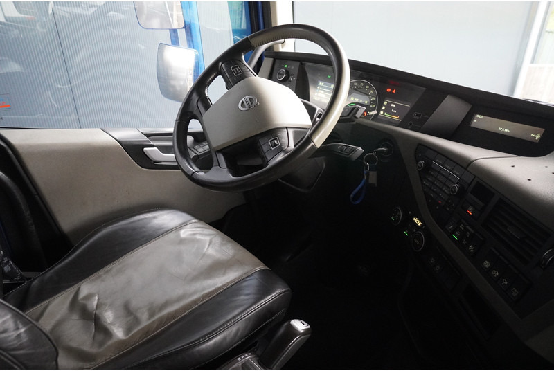 Volvo FH 540 6X2 XL SHOWTRUCK 4-SEATS 455.000KM - وحدة جر: صورة 5 Volvo FH 540 6X2 XL SHOWTRUCK 4-SEATS 455.000KM - وحدة جر: صورة 5