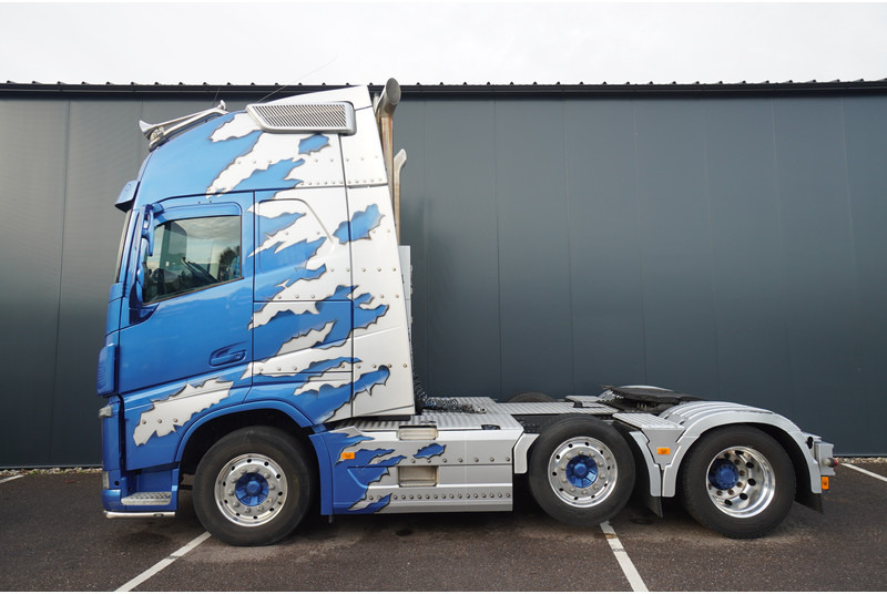 Volvo FH 540 6X2 XL SHOWTRUCK 4-SEATS 455.000KM - وحدة جر: صورة 1 Volvo FH 540 6X2 XL SHOWTRUCK 4-SEATS 455.000KM - وحدة جر: صورة 1