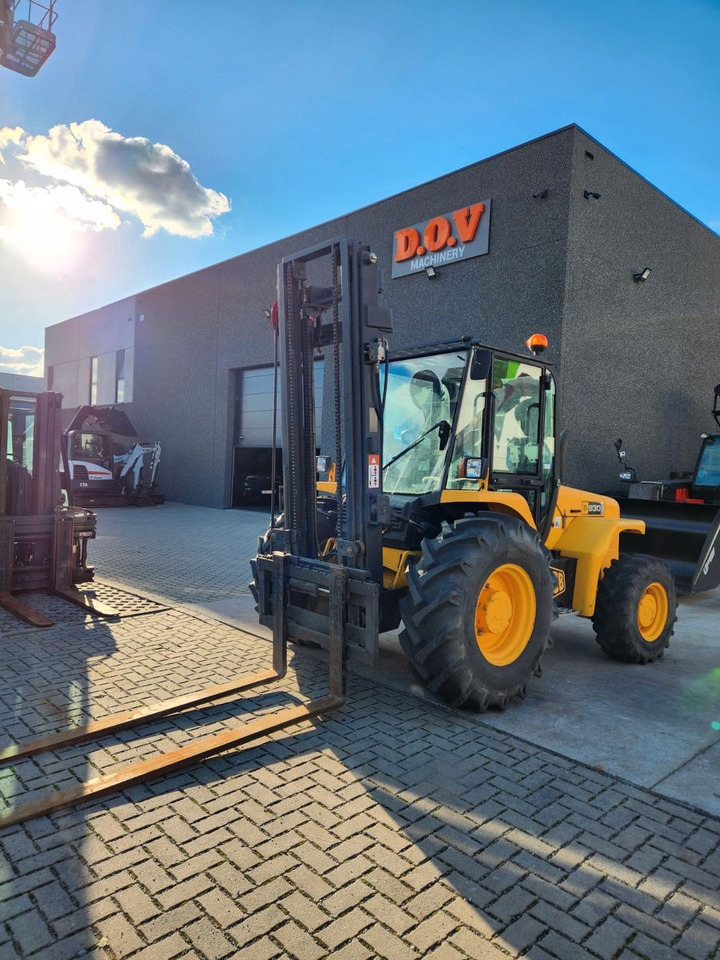 JCB 930 4 x 4 - رافعة شوكية ديزل: صورة 1 JCB 930 4 x 4 - رافعة شوكية ديزل: صورة 1