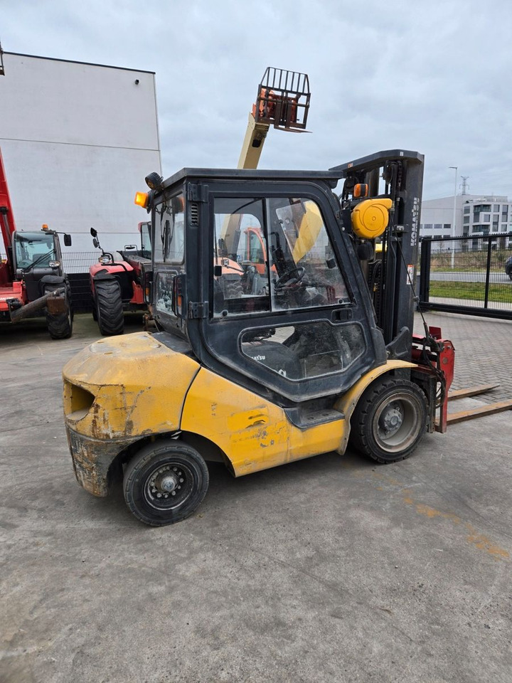 Komatsu FD30T-17 - رافعة شوكية ديزل: صورة 5 Komatsu FD30T-17 - رافعة شوكية ديزل: صورة 5
