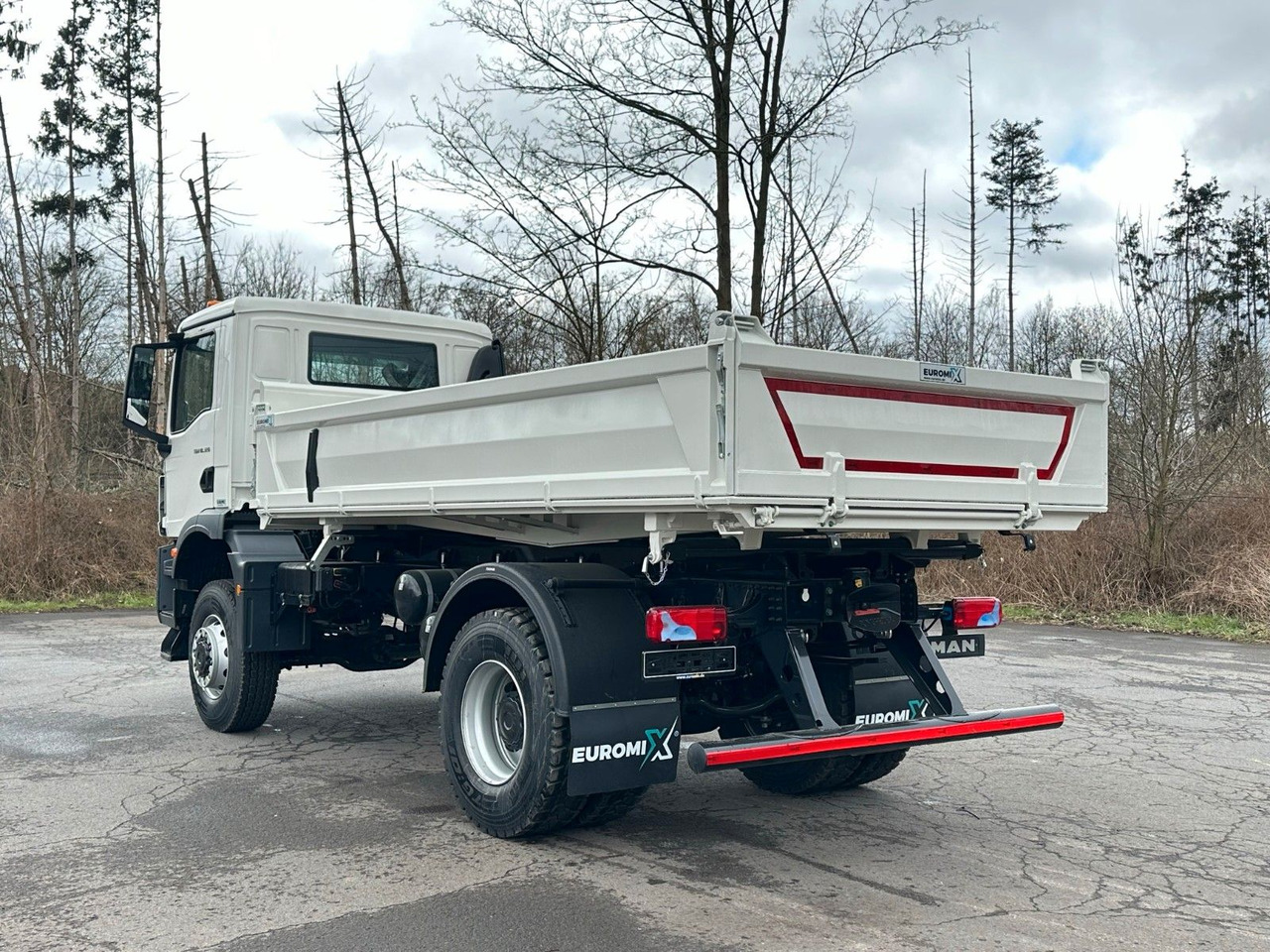 MAN TGM 18.320 4X4 Euro 6e Euromix 3-Seiten-Kipper - شاحنة قلاب: صورة 5 MAN TGM 18.320 4X4 Euro 6e Euromix 3-Seiten-Kipper - شاحنة قلاب: صورة 5