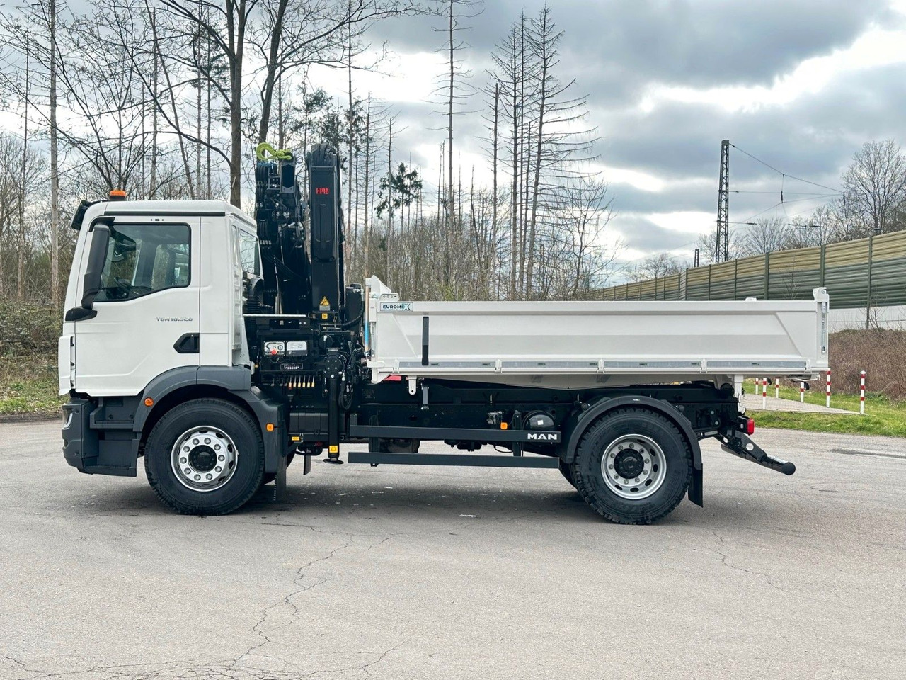 MAN TGM 18.320 4x2 Euro6e Hiab X-HiDuo 138DS-3 - شاحنة قلاب, شاحنة كرين: صورة 3 MAN TGM 18.320 4x2 Euro6e Hiab X-HiDuo 138DS-3 - شاحنة قلاب, شاحنة كرين: صورة 3