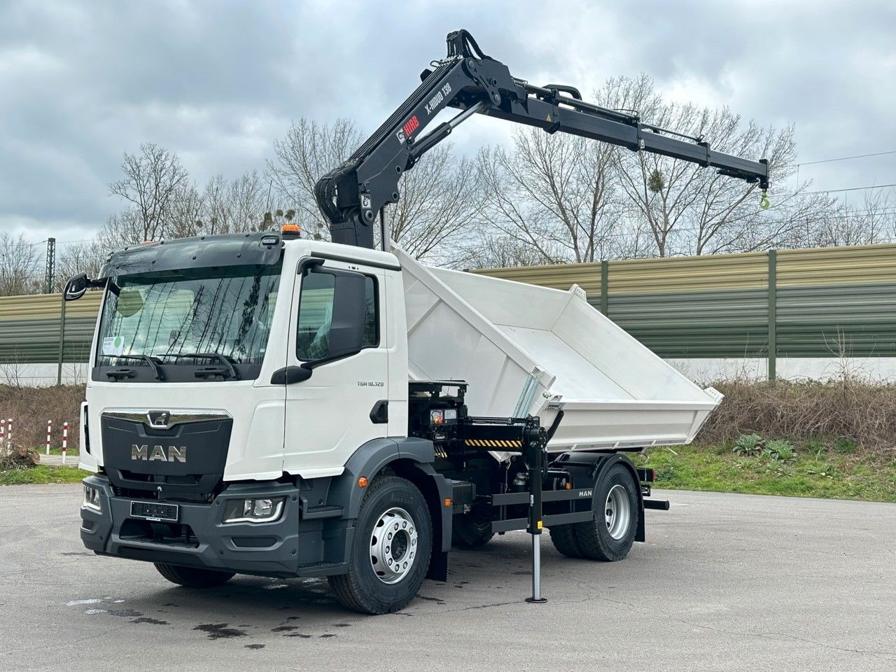 MAN TGM 18.320 4x2 Euro6e Hiab X-HiDuo 138DS-3 - شاحنة قلاب, شاحنة كرين: صورة 3 MAN TGM 18.320 4x2 Euro6e Hiab X-HiDuo 138DS-3 - شاحنة قلاب, شاحنة كرين: صورة 3