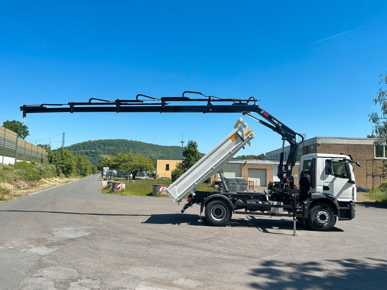 شاحنة قلاب, شاحنة كرين MAN TGM 18.320 4x2 Euro6e  Hiab X-HiDuo 138DS-4: صورة 13
