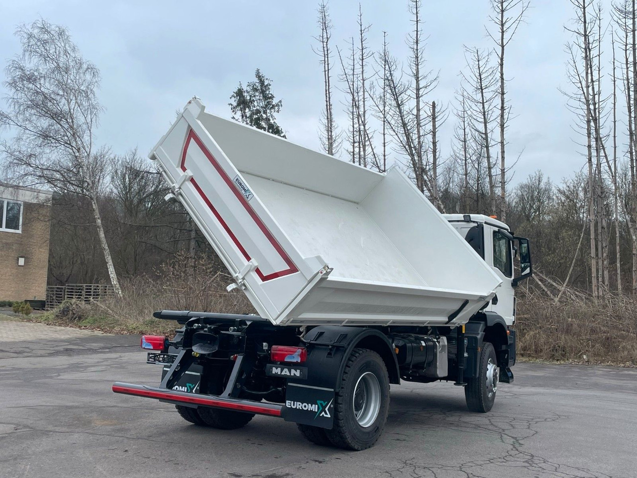 MAN TGM 18.320 4x4 Euro6e Hiab X-HiDuo 138DS-3 - شاحنة قلاب, شاحنة كرين: صورة 5 MAN TGM 18.320 4x4 Euro6e Hiab X-HiDuo 138DS-3 - شاحنة قلاب, شاحنة كرين: صورة 5