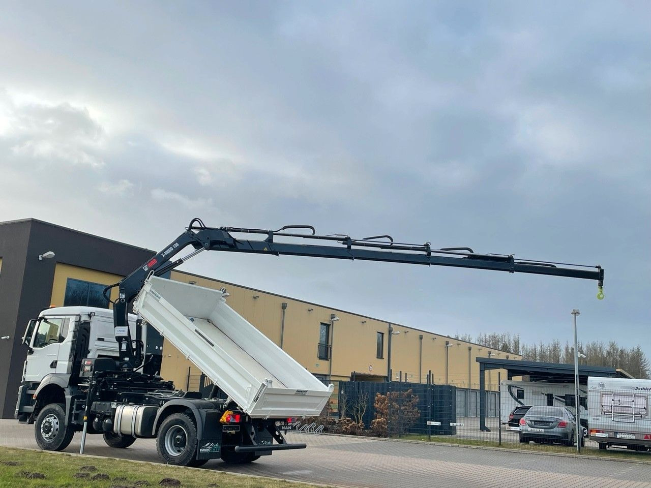 MAN TGS 18.400 TG3 4x4 Euro6e Hiab X-HiDuo 138DS-4 - شاحنة قلاب, شاحنة كرين: صورة 4 MAN TGS 18.400 TG3 4x4 Euro6e Hiab X-HiDuo 138DS-4 - شاحنة قلاب, شاحنة كرين: صورة 4