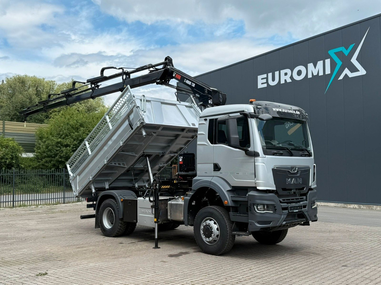 MAN TGS 18.400 TG3 4x4 Euro6e Hiab X-HiDuo 138DS-4 - شاحنة قلاب, شاحنة كرين: صورة 1 MAN TGS 18.400 TG3 4x4 Euro6e Hiab X-HiDuo 138DS-4 - شاحنة قلاب, شاحنة كرين: صورة 1