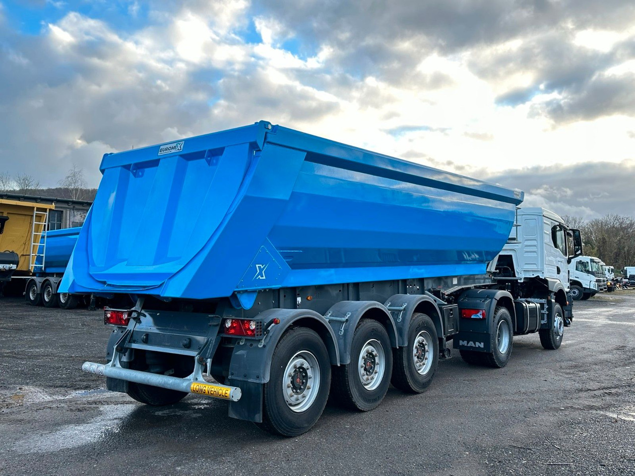 MAN TGS 22.440 4x2 Euro 2 EuromixMTP Kipper 27m³ MAN TGS 22.440 4x2 Euro 2 EuromixMTP Kipper 27m³ - وحدة جر: صورة 5 MAN TGS 22.440 4x2 Euro 2 EuromixMTP Kipper 27m³ MAN TGS 22.440 4x2 Euro 2 EuromixMTP Kipper 27m³ - وحدة جر: صورة 5